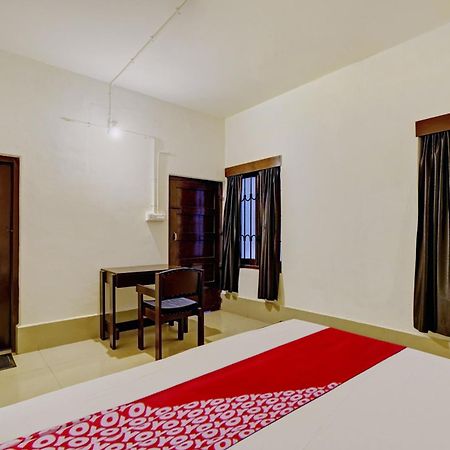 Super Hotel O Ceasar Palace Annex Thodupuzha Buitenkant foto