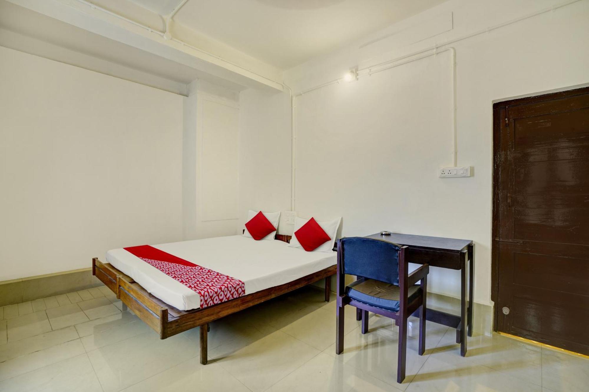 Super Hotel O Ceasar Palace Annex Thodupuzha Buitenkant foto