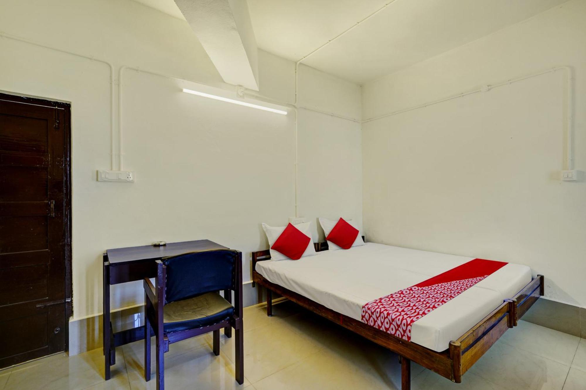 Super Hotel O Ceasar Palace Annex Thodupuzha Buitenkant foto
