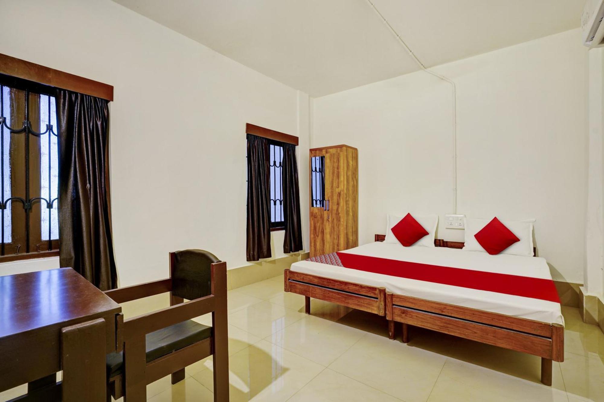 Super Hotel O Ceasar Palace Annex Thodupuzha Buitenkant foto