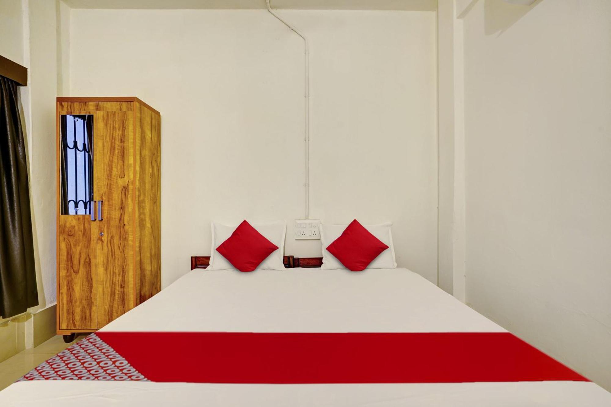 Super Hotel O Ceasar Palace Annex Thodupuzha Buitenkant foto